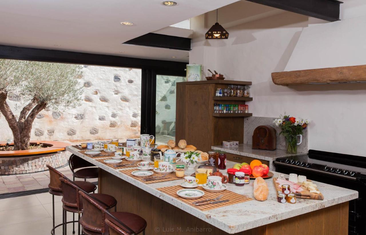 Historic Canarian House, Private Heated Infinity Pool, Bbq, Wifi + Panoramic Ocean Views アロナ エクステリア 写真